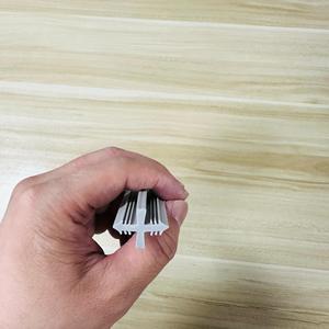 Tùy Chỉnh Bền & Thân Thiện Với Môi <span class=keywords><strong>PVC</strong></span> Đùn Hồ Sơ Cho PC Bộ Phận Đồ Nội Thất Theo Dõi Kênh Cửa Kính/Cửa Sổ & Tủ Tấm - Product Image 4