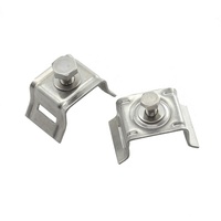 Supports de fixation pour panneaux de signalisation en acier inoxydable, à pattes évasées, avec boulons pour montage sur poteau