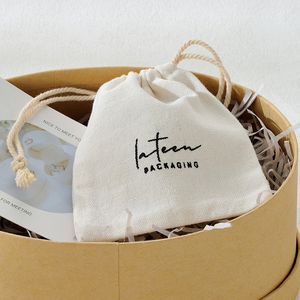 Emballage cadeau personnalisé écologique avec logo imprimé, pochette en tissu de lin pour savon et bougie, sac à poussière en coton blanc beige avec cordon de serrage - Product Image 5