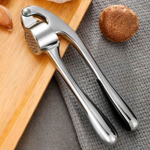 Prensa Trituradora Manual de Aleación de Zinc Plateada para Ajo y Jengibre, Ecológica, Mini Utensilio de Cocina Doméstico - Product Image 3