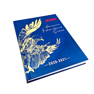 <span class=keywords><strong>Livre</strong></span> personnalisé imprimé sur le thème de <span class=keywords><strong>la</strong></span> vie scolaire, reliure cousue à point noué, dos carré, couverture rigide avec pelliculage. - Product Image 1