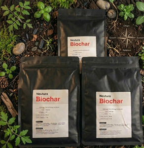 La biochara sostenible mejora la salud del suelo, aumenta la fertilidad, favorece los microbios benéficos y aumenta la retención de humedad. - Product Image 6