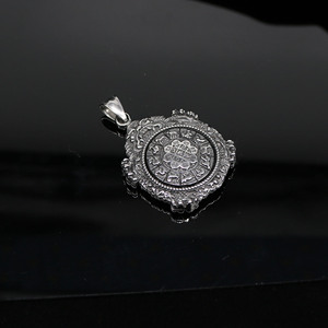 Yunnique - Collar Unisex de Acero de Titanio con Colgante Giratorio de las 12 Divinidades Guardianas del Zodiaco, Diseño de Constelación, GZYP-0666 - Product Image 3