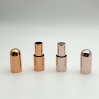 Tube de rouge à lèvres vide cylindrique métallique de luxe or rose avec capuchon dôme rechargeable, emballage cosmétique personnalisable