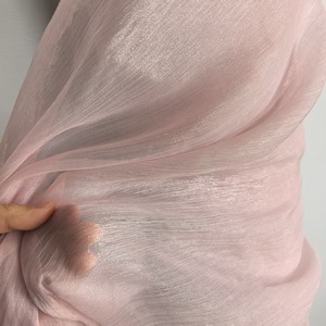 Tissu en crêpe de soie <span class=keywords><strong>blanc</strong></span>, <span class=keywords><strong>organza</strong></span> froissé effet fleur de glace, soie brillante plissée à rayures verticales, <span class=keywords><strong>organza</strong></span> cationique pour robe femme - Product Image 3