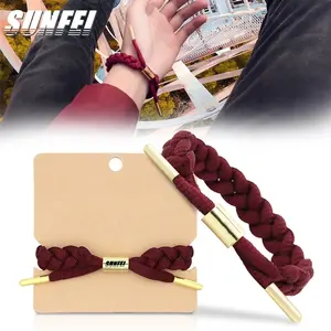 Tùy Chỉnh Ngoài Trời Thể Thao Tay Rope Men Charm Wristband Bện Dây Giày Rope Bracelet Với Aglet Và Thùng Cho Cậu Bé