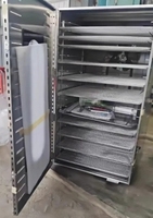 Kleine commerciële huishoudelijke multifunctionele roestvrijstalen voedseldroger voor groenten, vlees en gedroogd fruit