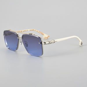 CH8239 Lunettes de Soleil Designer Rectangulaires pour Hommes et Femmes, Couleur Marbrée Noir Marron Bleu, Style Pilote Tendance Urbain, Vente en Gros - Product Image 4