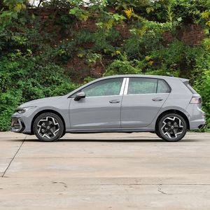 Berline compacte automatique légère d'occasion 2023 pour le <span class=keywords><strong>golf</strong></span>, essence, 2RM, conduite à gauche, 280 <span class=keywords><strong>TSI</strong></span> DSG, stock Chine - Product Image 4