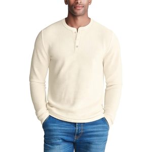 Chemise Henley à manches longues pour homme, en tricot gaufré, 3 boutons, décontractée, idéale pour les matins frais et les week-ends. - Product Image 3