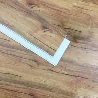 Uniclic Patent-System Vinyl-Planken-Bodenbelag Klicksystem Wasserdicht und Feuerfest Vinyl-Holz-PVC-Bodenplanken