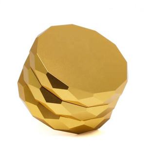 Nuovo arrivo 4-Layer 2.5 pollici diamante oro alluminio smerigliatrice erba piccolo modello inciso Logo all'ingrosso accendini accessorio per fumare - Product Image 3