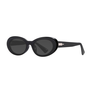 Gafas de Sol de Estilo Europeo Americano para Mujer, Montura Pequeña Negra, Lentes Polarizadas UV400, Material de PC, Tipo 3 - Product Image 1