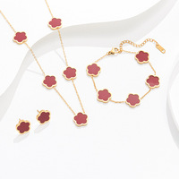 Ensemble de 5 pièces plaqué or de haute qualité avec motif floral et lettres, idéal pour mariages, fiançailles, fêtes et cadeaux, comprenant boucles d'oreilles, bracelet et collier