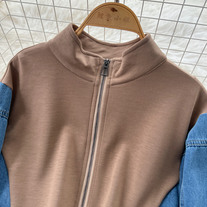 Mùa Xuân Cơ Bản Thể Thao 2 Mảnh Thiết Lập Phụ Nữ Hàng Đầu Chắp Vá Denim Quần Đặt Chạy Bộ Phù Hợp Với Bán Buôn - Product Image 6