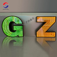 Le plus récent signe de miroir infini de lettre de canal acrylique illuminé par LED 3D personnalisé pour le mur