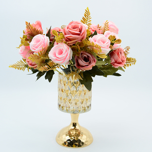 Hoa giả bán buôn 7 bông, hoa hồng lụa nhỏ giả, bó hoa kèm lá khuynh diệp, trang trí nhà cửa, văn phòng, đám cưới - Product Image 4