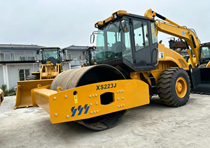 XS223J <b>Used</b> Single Drum Vibratory <b>Roller</b> 22000KG Operating Weight Durable Construction Machinery. - Product Image 4