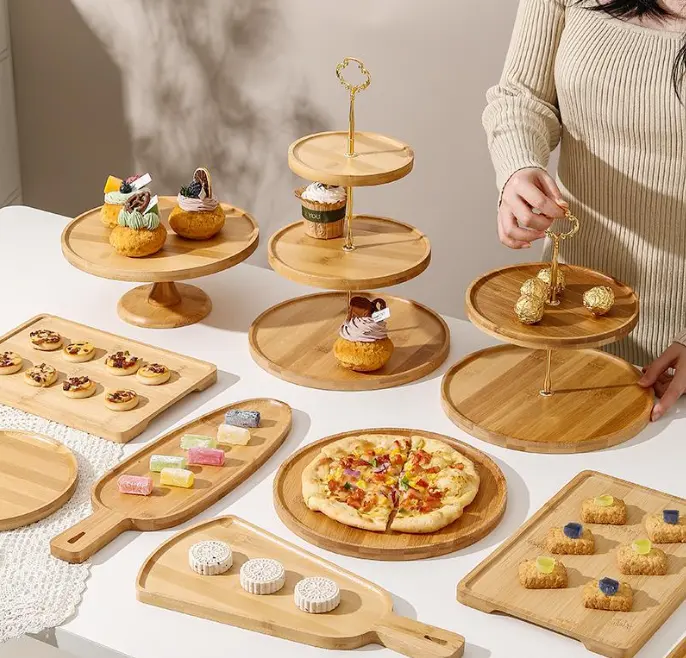 In Design per Dessert espositore decorativo da tavolo per tè e Snack vassoio per torta per tè pomeridiano a forma di pacchetto di piatti a forma di cuore