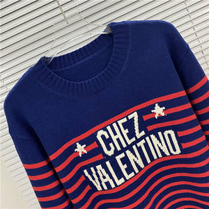 Camiseta de punto informal y versátil para hombre y mujer, con estampado de letras de marca de moda, de manga larga, con rayas, cuello redondo, estilo suéter VT - Product Image 4