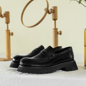 รองเท้าสำนักงานแบบคลาสสิกสุดหรูสำหรับผู้ชายรองเท้าผูกเชือกรองเท้าแฟชั่นทำมือและรองเท้าหนังที่เรียบง่าย - Product Image 4