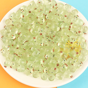 เครื่องประดับแนวไมโครในตลาด Yiwu เครื่องประดับเรซินไก่มงกุฎขนาดเล็กเรืองแสงรูปแบบเครื่องประดับ - Product Image 5