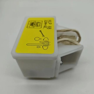 Boîte de récupération et coupelle à huile carrées compactes avec réservoir en plastique et feutre – Compatible Mitsubishi pour ascenseurs - Product Image 2