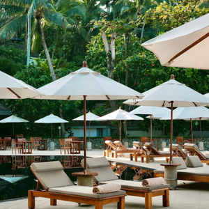 <span class=keywords><strong>Parasol</strong></span> de plage tropical blanc LS sur mesure pour la vente en gros, idéal pour la piscine et l'extérieur - Product Image 1