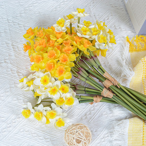 Fleurs artificielles en PVC jaunes et blanches, bouquet fait main, décoration moderne pour la maison, le salon, la table à manger - Product Image 3