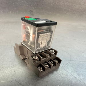 新品792XDXM4L 120Aリレー + スクエアD 8501ベース (4D-25) - Product Image 1