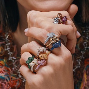 Anillo <span class=keywords><strong>de</strong></span> Cobre Chapado en Oro con Zirconia y <span class=keywords><strong>Diseño</strong></span> <span class=keywords><strong>de</strong></span> Nudo con Cuentas, Joyería <span class=keywords><strong>de</strong></span> Moda Unisex - Product Image 1