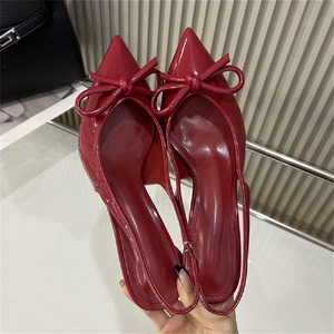 2025 Designer Luxury Slingshot Sandals with Pointed Red Paint Bow Decoration Summer Fashion Travel Strap and Pump Style - Product Image 2