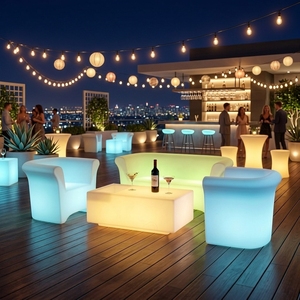 Divano LED Luminoso Durevole e Confortevole con Cuscini e Set di Mobili da Esterno per Lounge <span class=keywords><strong>VIP</strong></span> - Product Image 1
