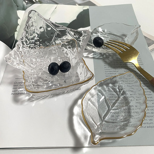 Simple ins <span class=keywords><strong>vent</strong></span> forme de feuille carrée plat de sauce en verre clair ménage assaisonnement soucoupe assiette sauce soja plat bol vaisselle - Product Image 4