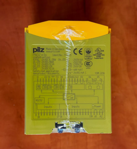 Nuevo 773537 PNOZ mo4p 4n/o versión recubierta, envío gratuito por DHL - Product Image 1