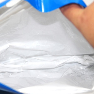 Mới Đến Màu Xanh Trắng PE Nhựa Túi Lạnh Cách Nhiệt Gấp Dã Ngoại Xách Tay <span class=keywords><strong>Ice</strong></span> <span class=keywords><strong>Pack</strong></span> Thực Phẩm Nhiệt Bag Tùy Chỉnh Túi Lạnh - Product Image 5