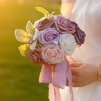 Fleurs décoratives artificielles en soie en gros, légères et faites à la main, pour mariages, demoiselles d'honneur, Noël et la rentrée scolaire