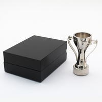 Coupe de petits trophées de sport en métal personnalisée 3D avec logo Trophées gagnants de football Badminton Football tout autour