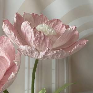 Grandes fleurs en papier géantes en forme de pavot pour mariage, accessoires de décoration commerciale, décoration de vitrine, arrangement d'événements, fleurs de décoration de mariage - Product Image 1