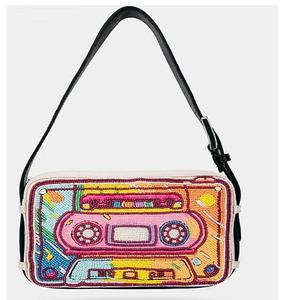 Sac à bandoulière vintage multicolore en cuir véritable pour femme, élégant sac à main avec chaîne, intérieur spacieux et ajustement réglable - Product Image 4