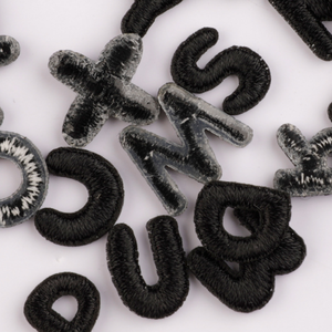 Patchs brodés avec lettres, patchs de lettres de dessin animé, patchs thermocollants pour accessoires de bricolage - Product Image 2