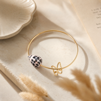 Bracelet manchette hawaïen en coquillage tacheté hébreu, cadeau de voyage tropical, accessoire léger pour femme