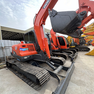 Mini-pelleuse hydraulique Doosan DX55 d'occasion, 5 tonnes, moteur Yanmar, vente chaude, prix abordable à Shanghai - Product Image 1