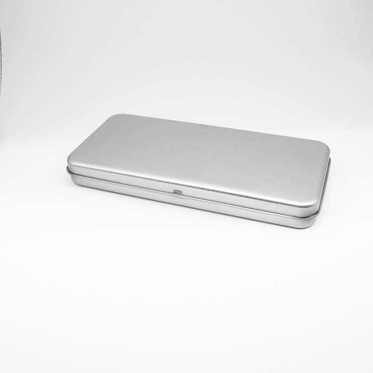 Caja vacía de plata