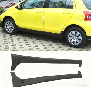 Kit carrosserie complet Runze pour 2011-2013 : Lame avant, Lame arrière, Jupes latérales, Diffuseur en plastique ABS, Noir, Pièces auto de mise à niveau - Product Image 3