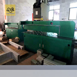 Machine <span class=keywords><strong>à</strong></span> clouer les panneaux en aluminium de 1.3m machine <span class=keywords><strong>à</strong></span> clouer les panneaux routiers ronds et carrés machine <span class=keywords><strong>à</strong></span> clouer <span class=keywords><strong>à</strong></span> support coulissant - Product Image 1