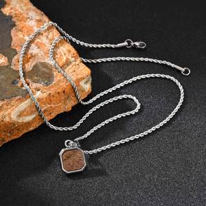 Collana di Alta Qualità in Acciaio Inossidabile 316L Placcato <span class=keywords><strong>Oro</strong></span>, Catena Lunga Argento con Pendente in Turchese Nero - Product Image 5