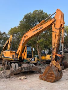 Excavadora de Ruedas Hyundai 210w-9 Usada de Marca Coreana Original en Venta, Excavadora de Ruedas Hyundai Usada - Product Image 2
