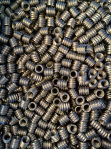 Ressorts de soupape de moteur automatique hélicoïdaux à double bobine haute performance personnalisés en usine Nouveau ressort de compression à double couche en aluminium - Product Image 6