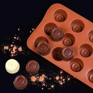3-piece <b>set</b> of non-stick silicone molds, 3D-shaped chocolate <b>baking</b> tools - Product Image 6